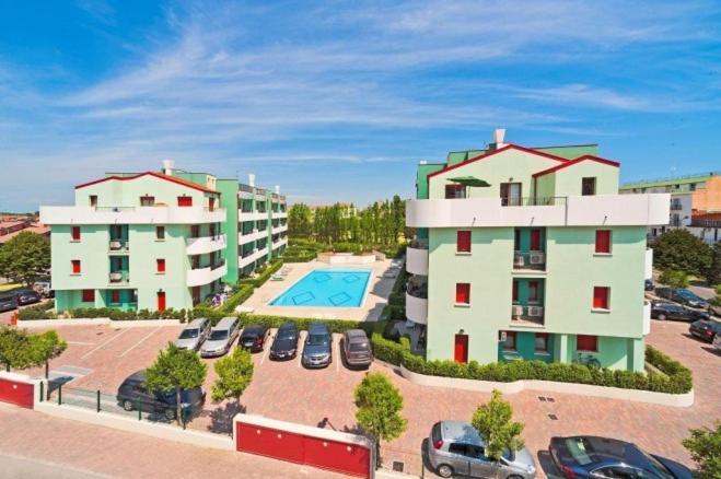 Residence Roberta Con Piscina - Agenzia Cocal Caorle Exterior photo